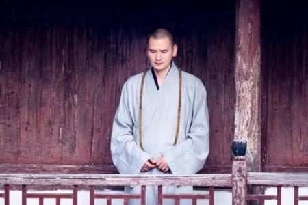 八字纯阳出家命吗 八字纯阳之人是否适合出家